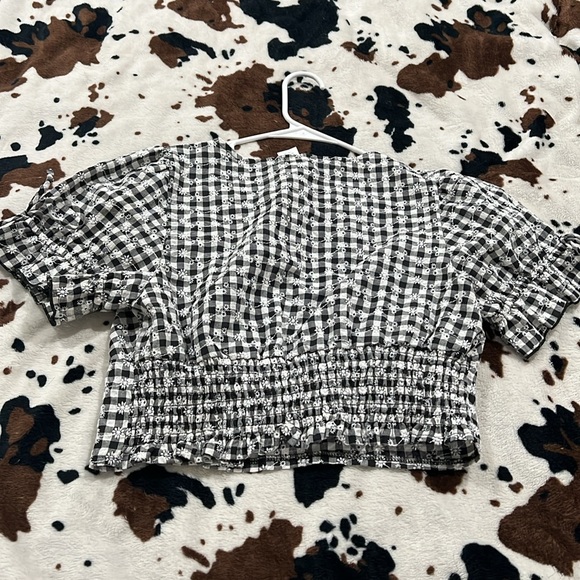 KIRIOUS los angeles women’s gingham black & white plaid top - Picture 3 of 3